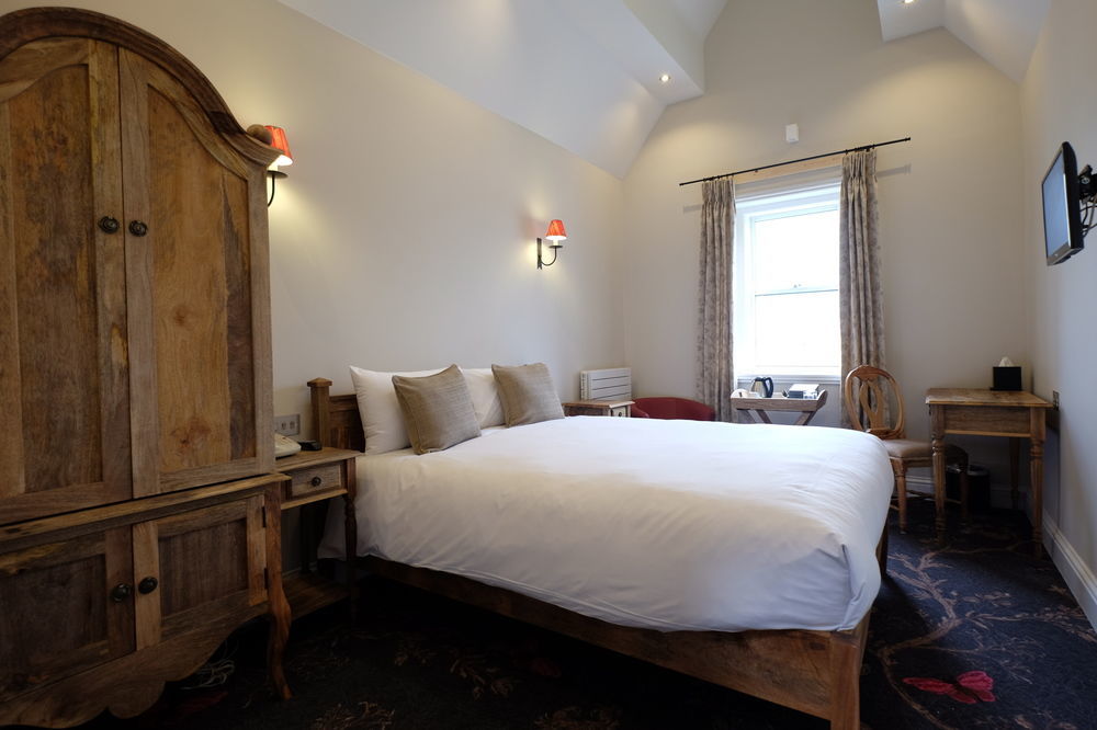 Cotswold Grange Bed & Breakfast Cheltenham Dış mekan fotoğraf A room at the hotel