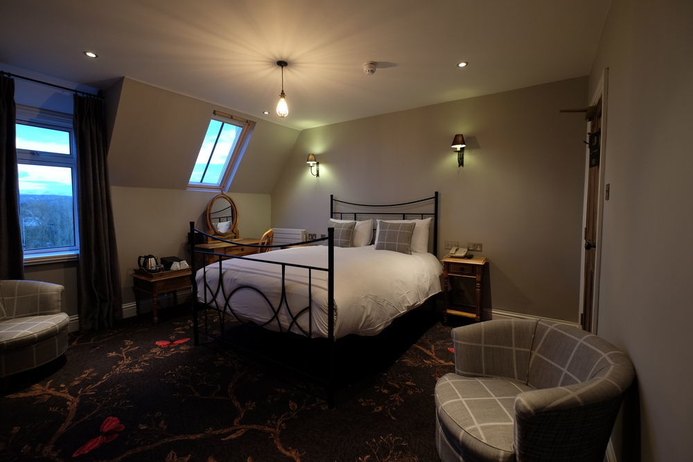Cotswold Grange Bed & Breakfast Cheltenham Dış mekan fotoğraf A bedroom at the hotel